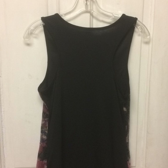 StudioY Razorback Tank with Sequins - Picture 2 of 4